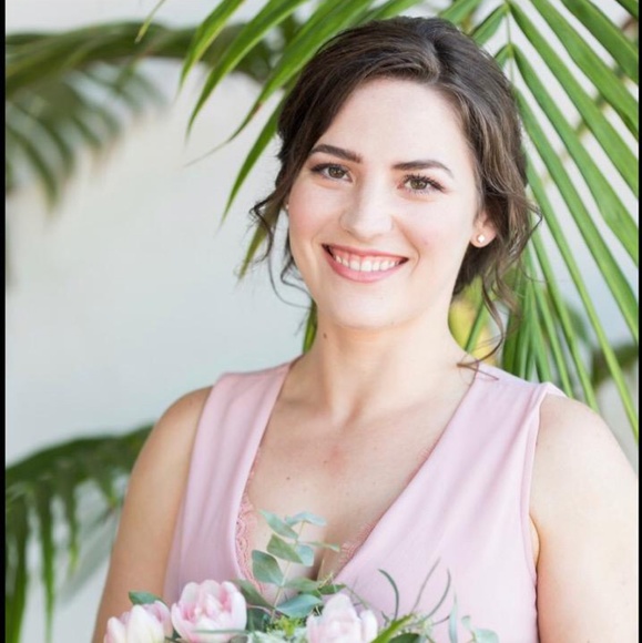 Meet your Posher, Stephanie - Picture 1 of 1